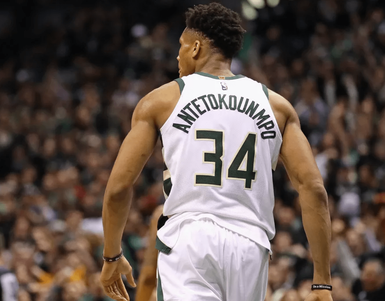 哈兰德：阿森西奥、吕迪格开场就想和我较劲，但我不介意这些（哈兰德：阿森西奥、吕迪格开哨便与我对抗，我并不在乎）