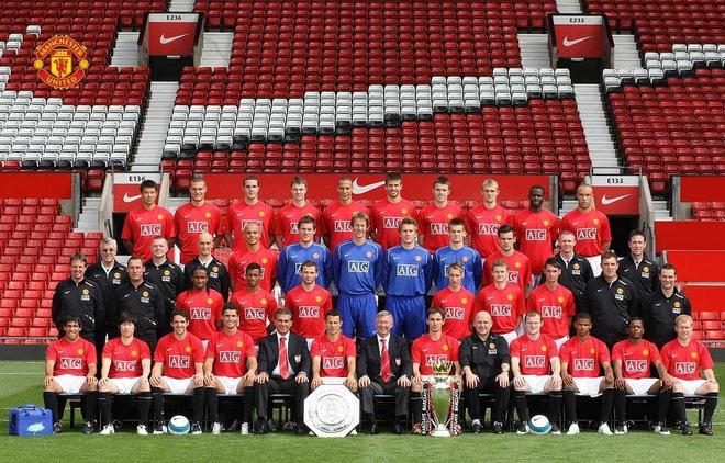 王楚钦避免0-3完败！樊振东队长也学会抓他漏洞，球迷炮轰教练组（王楚钦惊险躲过0-3惨败！队长樊振东抓准其短板，球迷怒斥教练组）