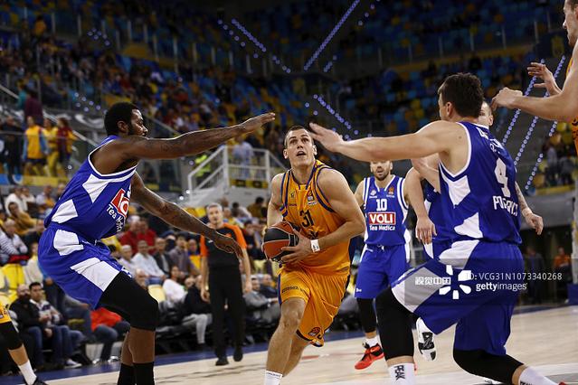 曼城再度展示无敌控球体系（曼城再次上演统治级控球）