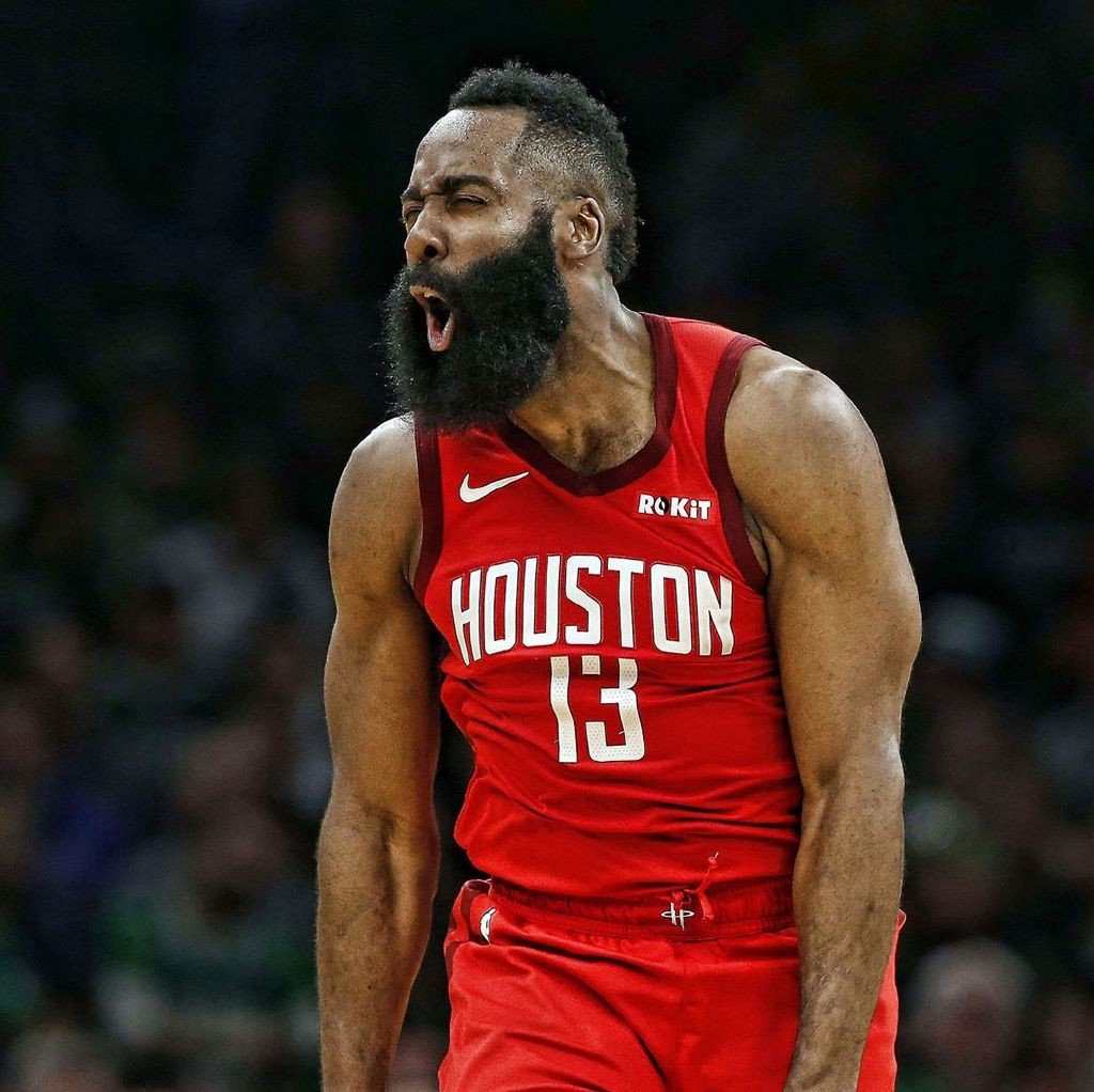 贝恩关键封盖+两罚全中制胜，两战开拓者均扮演关键先生（贝恩关键封盖配合稳准罚球锁定胜局，两战面对开拓者皆成关键先生）