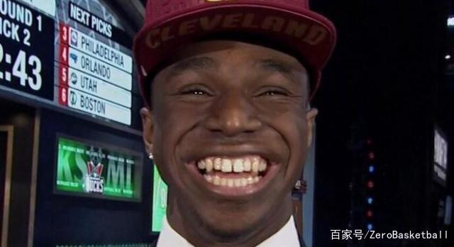 豪取8连胜！福克斯砍29分 文班亚马19+11 亚历山大22分，马刺三杀雷霆（马刺三度击败雷霆喜迎八连胜：福克斯轰29分，文班亚马19+11，亚历山大贡献22分）