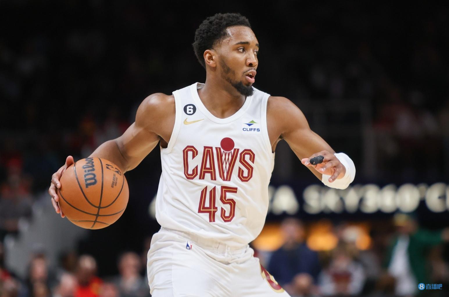 5号+21号定义KG！加内特在森林狼和凯尔特人都退役了球衣（KG的5号与21号双城封神：森林狼与凯尔特人齐退役球衣）