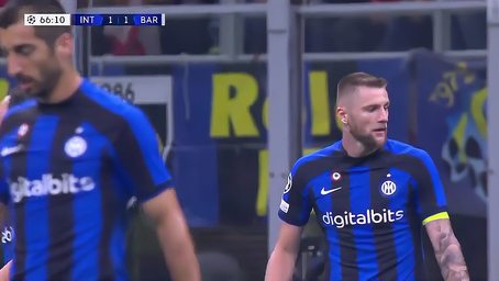 乌度卡：湖人强硬姿态难掩跑动不足，火箭掌控全局（乌度卡：湖人再硬也掩不住跑动短板，火箭掌控比赛主动权）