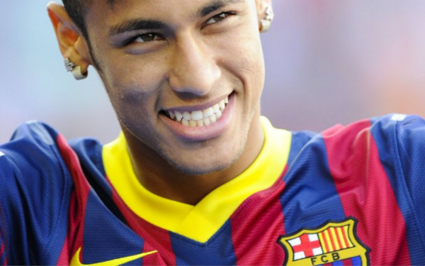 中场核心连续助攻率突破赛季纪录（中场大脑连场助攻率刷新赛季新高）