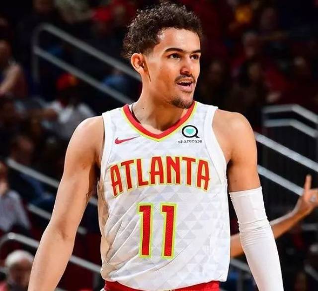 半场战报：拜仁1-0斯图加特，莱默尔脚后跟破门，奥利塞助攻（半场速报：拜仁1-0领先斯图加特，莱默尔后脚跟破门，奥利塞送助攻）