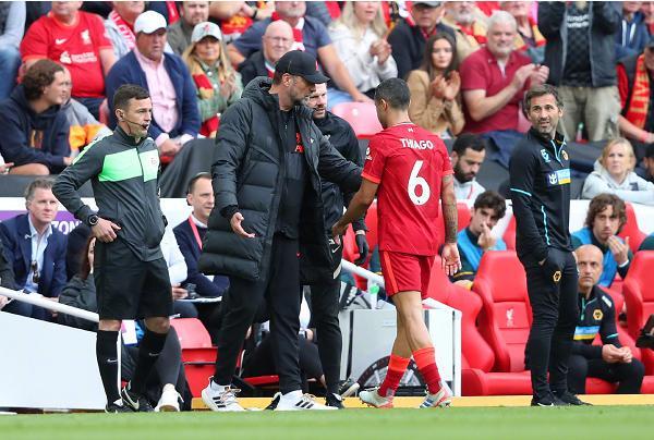 NBA：独行侠击败骑士 东契奇全场数据爆炸（NBA：独行侠力克骑士 东契奇数据炸裂）