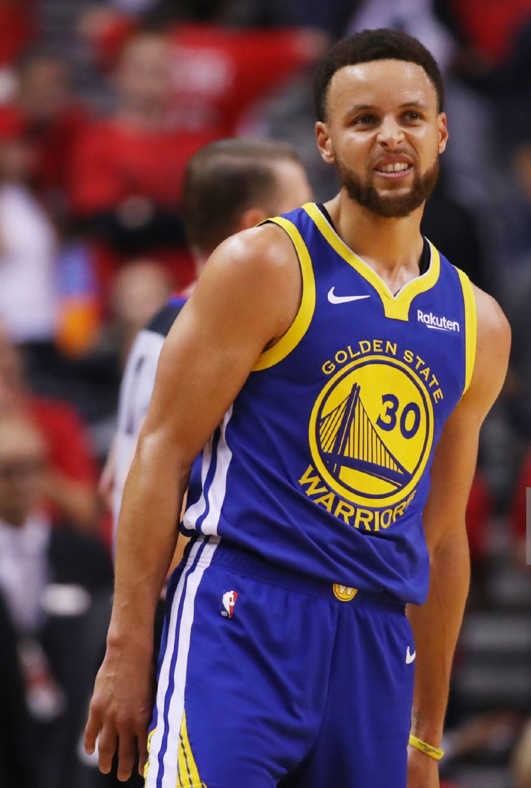 英超积分榜更新：曼城榜首压力加大,（英超积分榜最新：曼城领跑压力骤增）