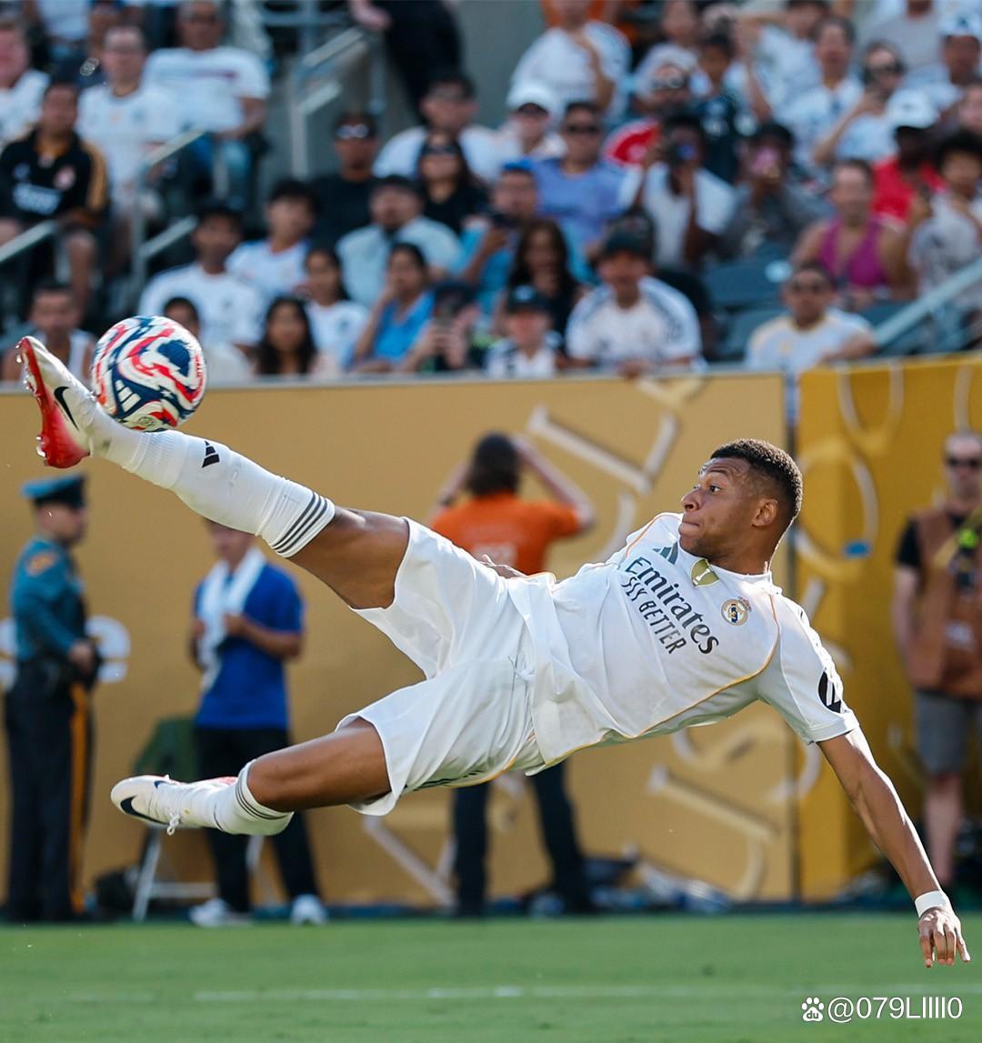 亚冠战报：蓉城惊艳逼平神户，海港晋级战在即（亚冠快讯：蓉城神勇战平神户，海港迎来晋级关键战）