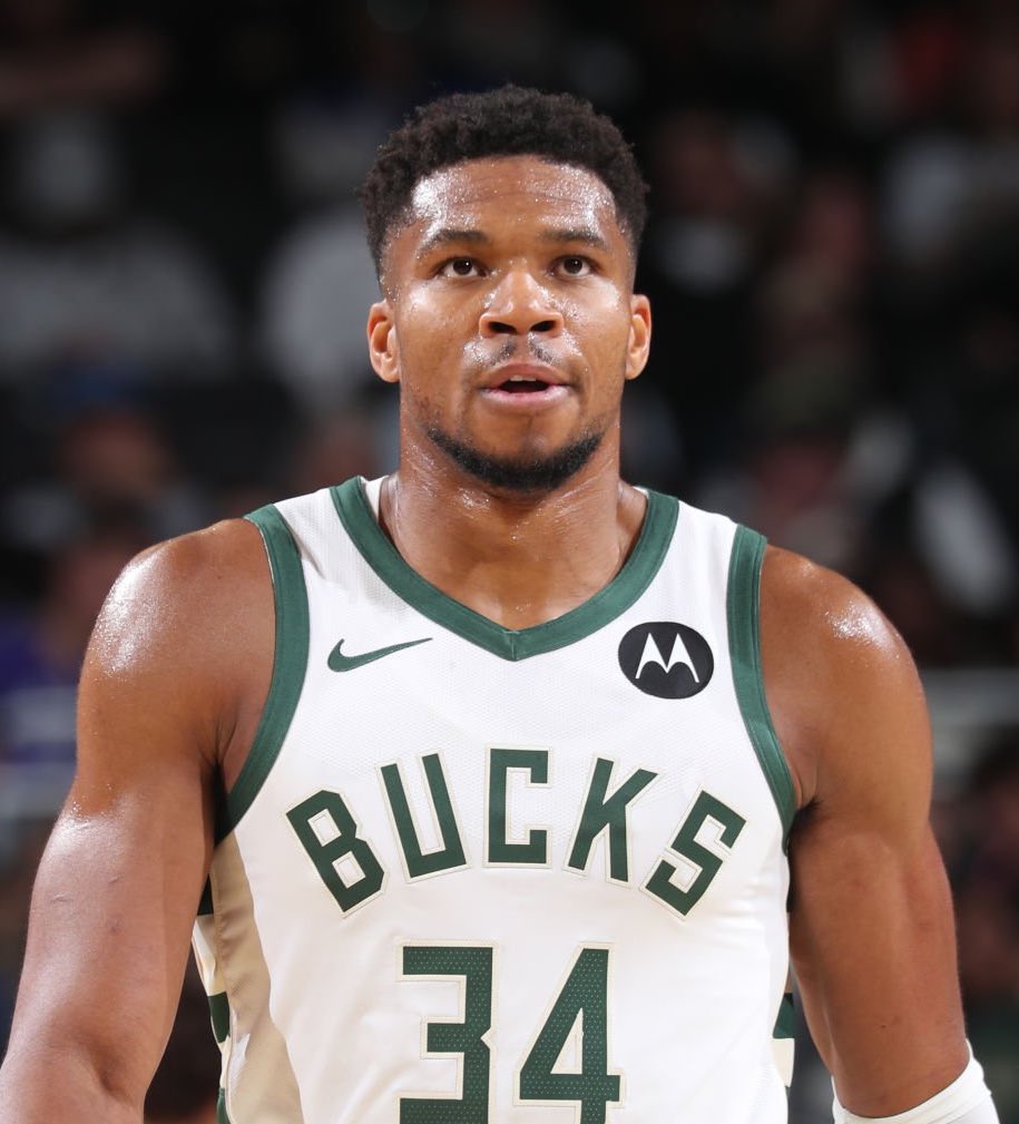 英超半场：梅里诺破门，莫斯克拉伤退，阿森纳1-0布伦特福德（英超半场战报：梅里诺建功，莫斯克拉伤退，阿森纳暂1-0布伦特福德）