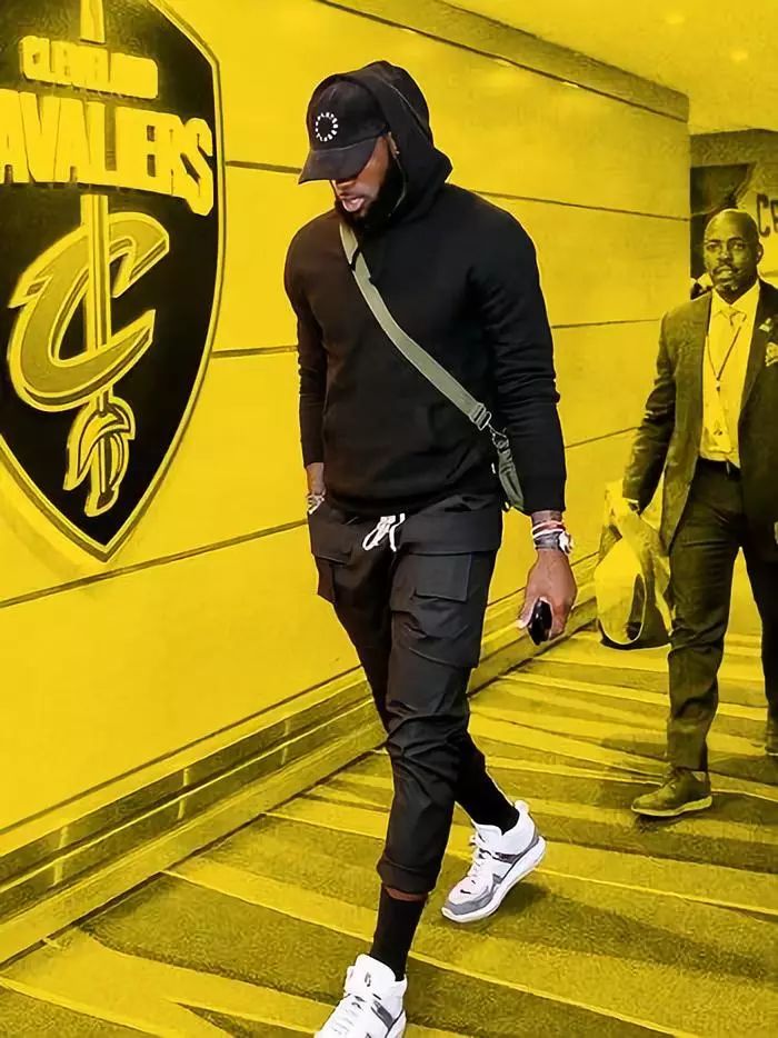 随着火箭119-96击败湖人，NBA最新积分榜出炉：湖人3连败排名第5！（火箭119-96击败湖人，NBA积分榜更新：湖人遭三连败暂列第5位）